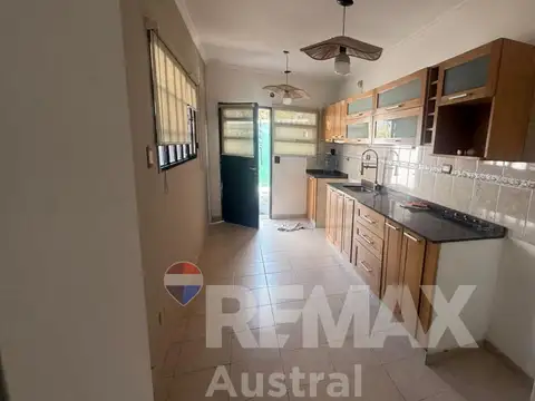 Casa 2 ambientes con 1 baño