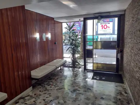 3 AMBIENTES CON BUEN BALCÓN 