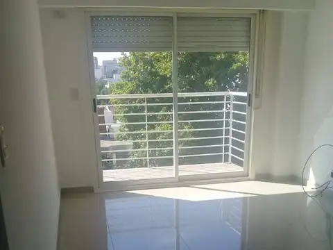 Av De Los Incas 5000, Piso 4