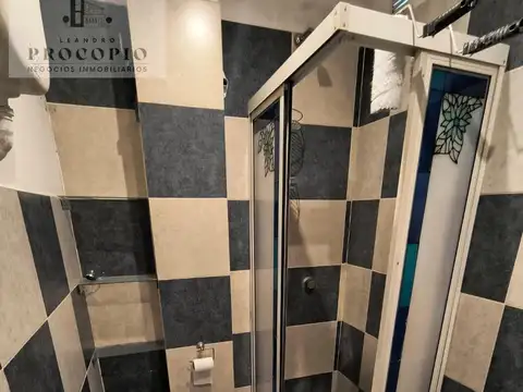 Casa 2 ambientes con 1 baño