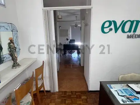 DEPARTAMENTO EN GALERIA EMPERADOR
