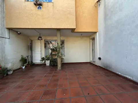 Depto Tipo Casa en Venta de 2 ambientes