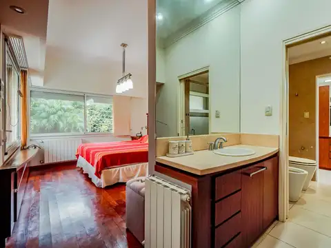 Casa 3 ambientes con 2 baños
