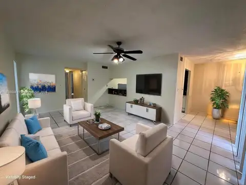 PH en venta - 2 Dormitorios 2 Baños - Florida, USA