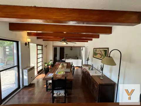 Casa en venta - 4 Dormitorios 3 Baños - Cochera - 800Mts2 - Pilar