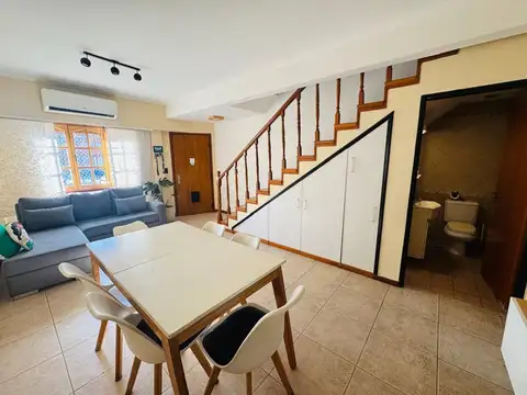 Depto Tipo Casa en Venta 21 años