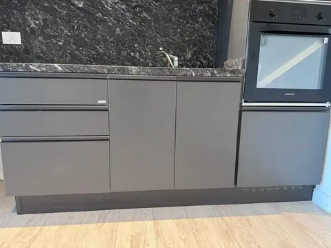 ALQUILER 1 AMBIENTE CON COCHERA LAS LOMITAS