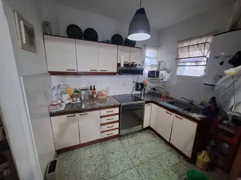 Depto Tipo Casa en Venta en Bernal, USD 57.000
