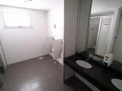 LOCAL EN VENTA CENTRO LA PLATA