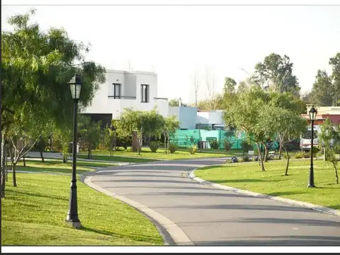 Terreno en Venta 3  mts Frente