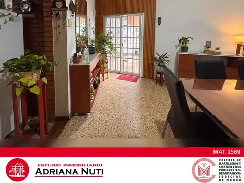 Casa en Venta con 5 cocheras