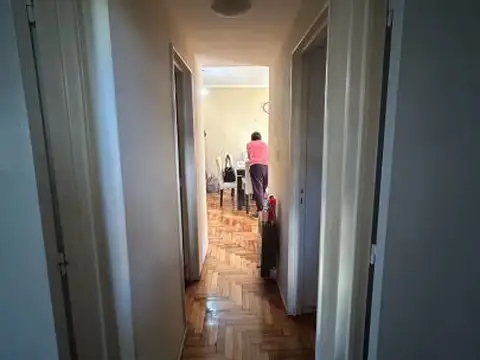 Departamento 4 ambientes con 2 baños
