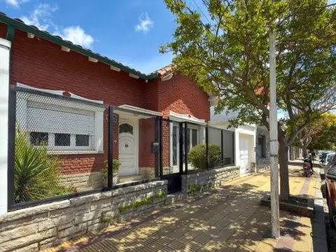 VENTA CASA SEMICENTRO TANDIL