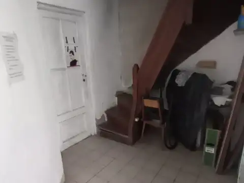 Depto Tipo Casa en Venta 50 años