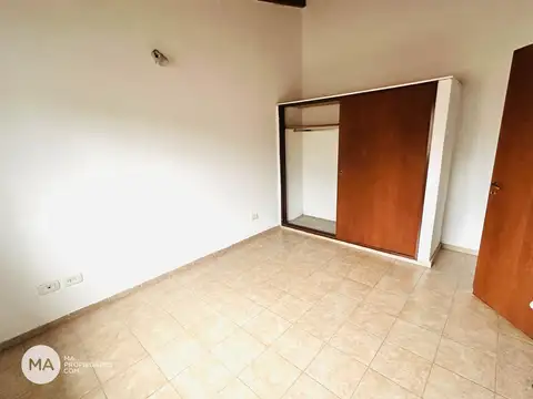 Duplex 2 dormitorios con patio y parrillero -  General Paz al 1700 - Funes | Venta