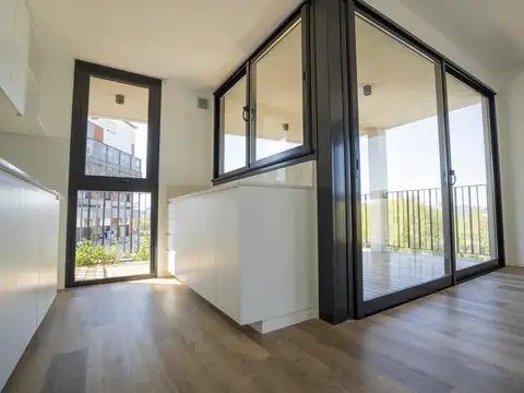 Delgado 1117 3ºB. Dúplex 3 amb, 2 baños, gran balcón, a estrenar 