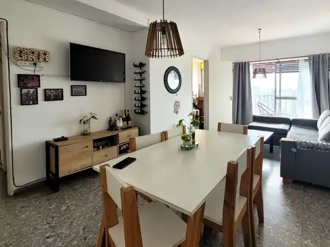 Avenida Hipólito Yrigoyen 500