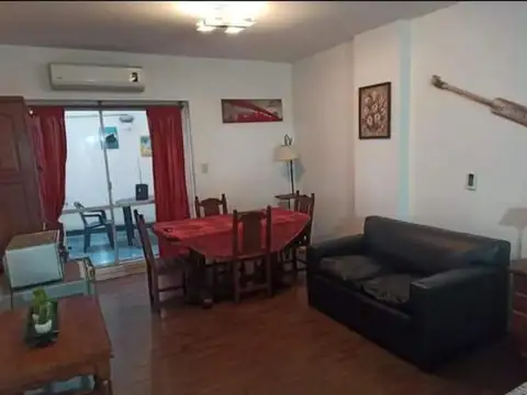 Austria 2300, Piso PB