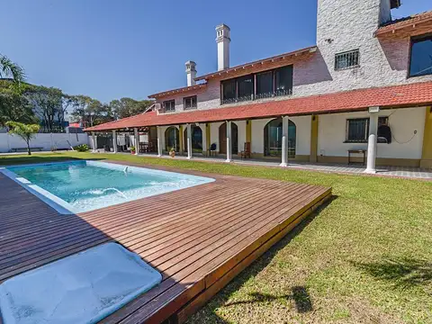 Venta casa  7 ambientes en Don Torcuato