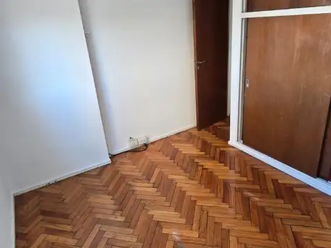 Departamento 2 ambientes con balcón