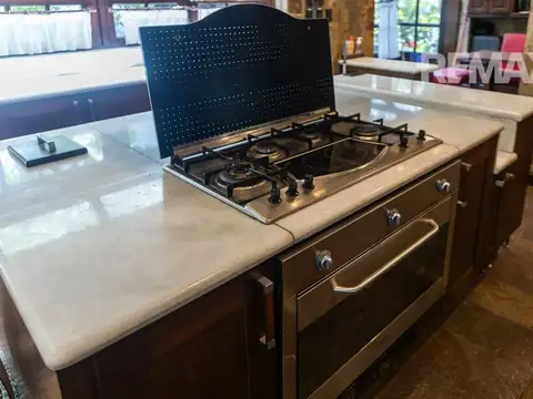 Casa en Venta en Saint Thomas Norte-APTO CREDITO