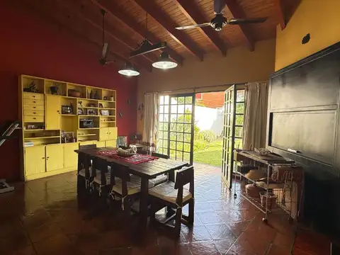 Casa en Venta al Este