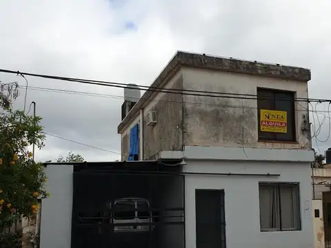Departamento independiente en planta alta de 1 dormitorio