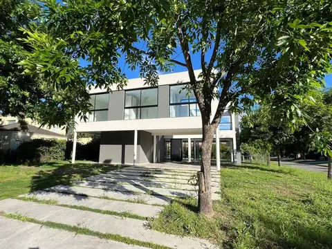 Venta de casa a estrenar en Haras Santa Maria