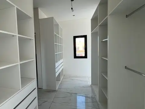 Venta de casa a estrenar en Haras Santa Maria