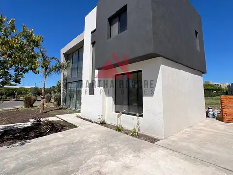 Casa  en Venta en Santa Elena, Pilar del Este, Pilar