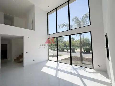 Casa 4 ambientes con 3 baños