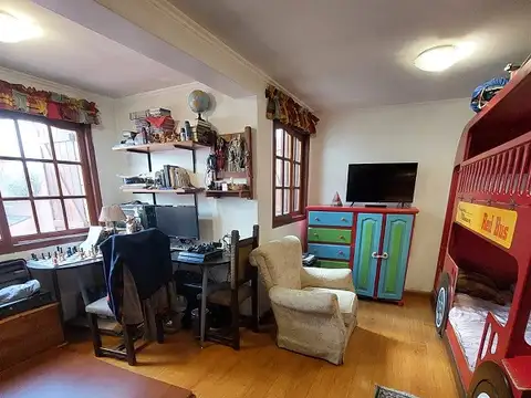 Depto.tipo casa de 6 ambientes en Venta en Almagro