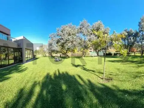 Casa en Alquiler de 3 dormitorios