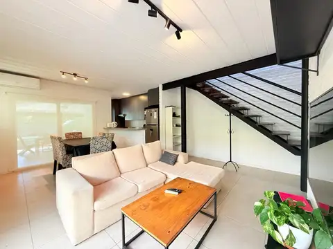 Casa de 4 Amb VENTA, Pilar