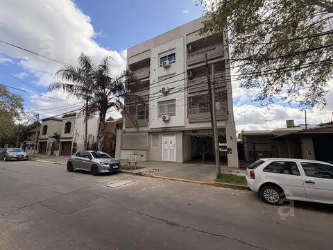 Departamento en Venta Mono Ambiente en Villa Ballester   - Cochera - Balcón al Frente.
