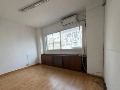 Oficina en Alquiler en Avellaneda, $ 390.000