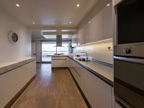 Departamento en Venta con 2 cocheras