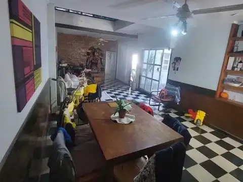 VENTA CASA 3 DORMITORIOS CON COCHERA