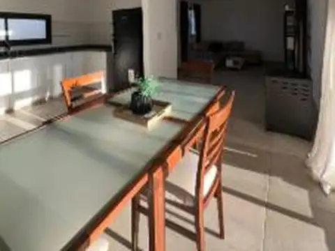 Casa en venta - 1 Dormitorio 1 Baño - Córdoba