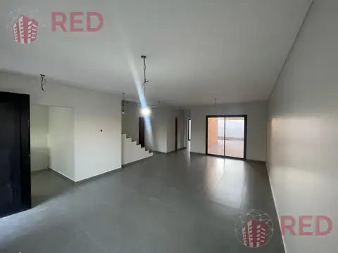 Depto Tipo Casa en Venta en Cipolletti, USD 270.000