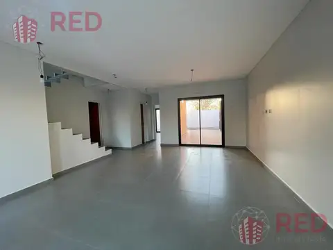Depto Tipo Casa en Venta con 1 cocheras
