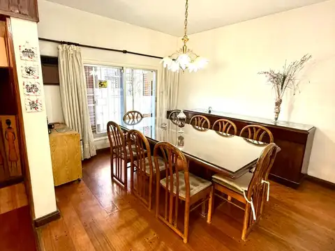 Casa en Venta con 1 cochera