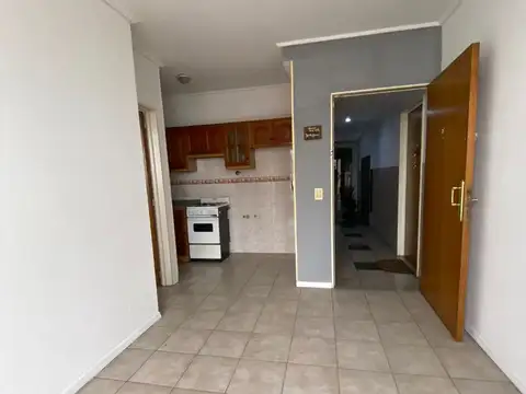 Departamento en Alquiler en San Justo, $ 420.000