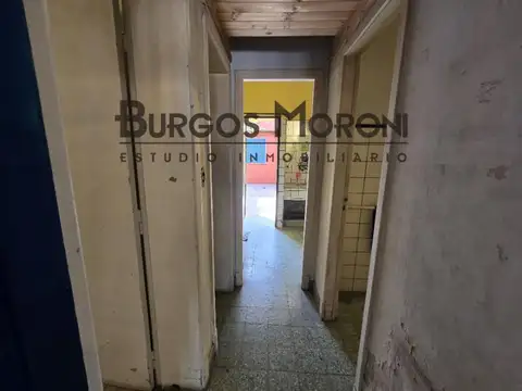 Casa 5 ambientes con 2 baños