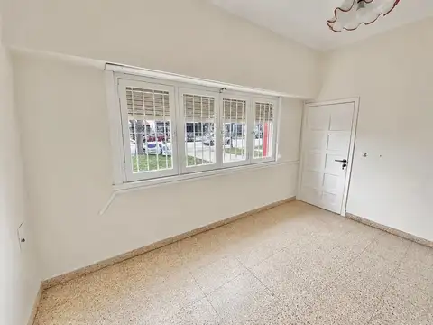 Casa 2 ambientes con 1 baño