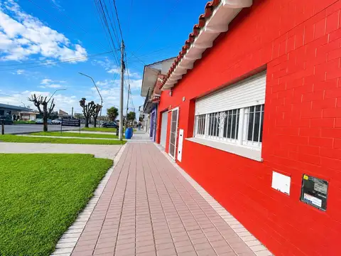 Alquiler casa 2 ambientes con patio  al frente