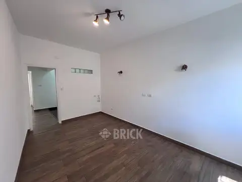 Depto Tipo Casa en Alquiler de 2 ambientes