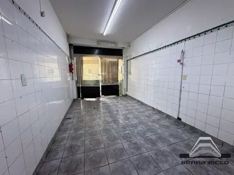 Local en Alquiler 40 años