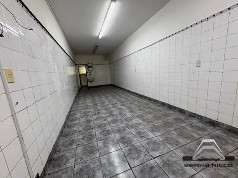 Local comercial en alquiler ubicado en Villa Luro