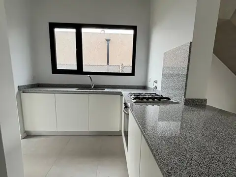 Av bernando Houssay 4700